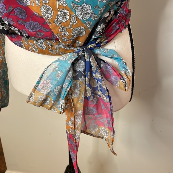 NEW Ladies lined one shoulder patterned top. - Picture 4 of 5